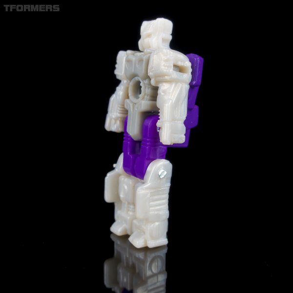 TFormers Gallery   Siege On Cybertron Tidal Wave 034 (34 of 124)